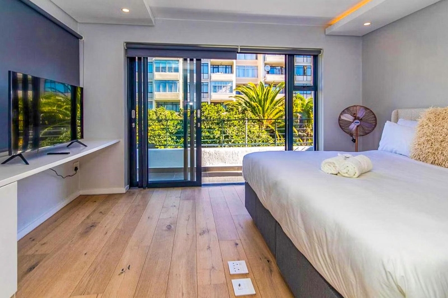 2 Bedroom Property for Sale in Sea Point Western Cape